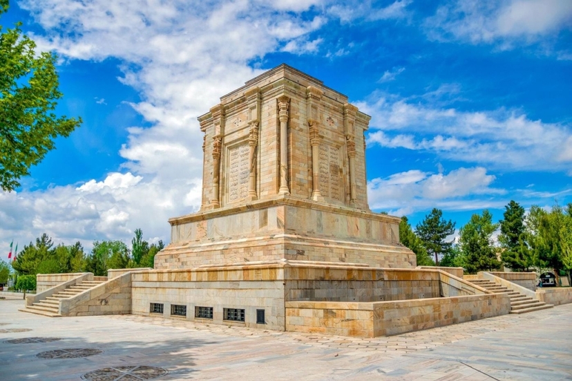 13 Day The Persian Silk Road: Tehran, Qazvin, Semnan, Mashhad & Kerman 4