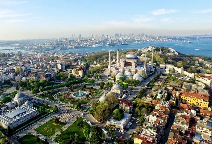 Istanbul Helicopter Tour: Golden Horn, Bosphorus & Old City Sights 4