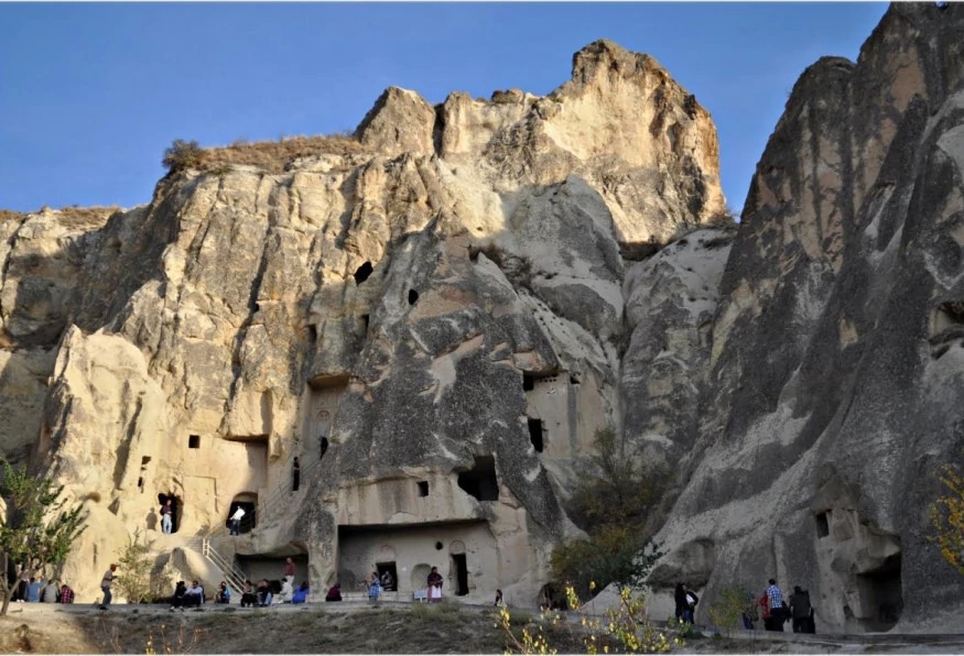 Daily Cappadocia Red Tour – Explore Göreme, Avanos, Uçhisar & Fairy Chimneys 1