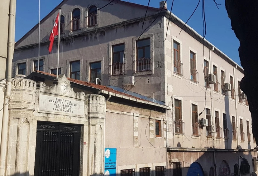 Sightseeing Tours Samatya: the Armenian District 3