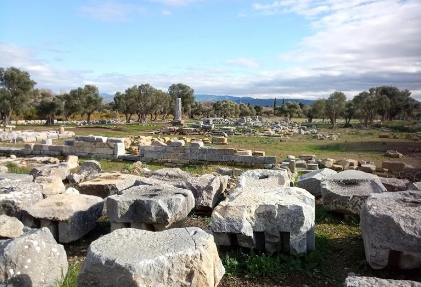 Daily Teos Ancient City & Sigacik Tour from Didim 3