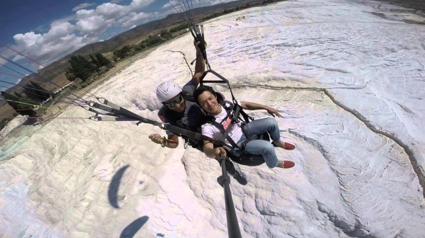 Pamukkale Paragliding Tour – Soar Above the Cotton Castle 2