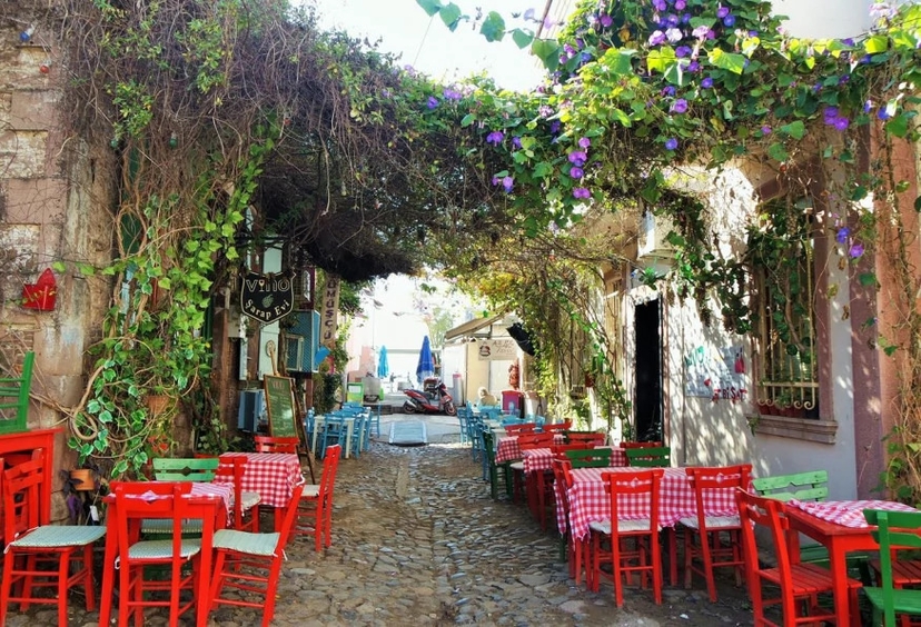 Daily Cesme & Alacati Tour from Selcuk 3