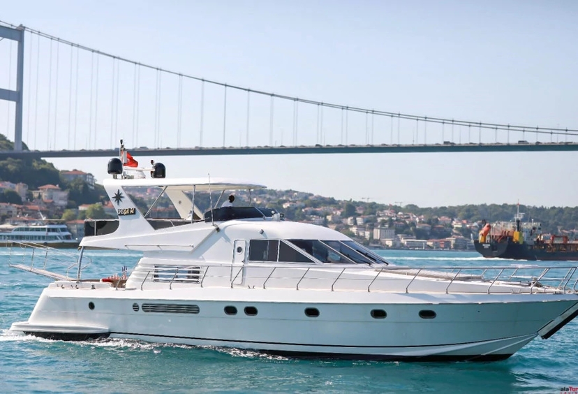 Private Luxury Bosphorus Sunset Yacht Cruise 3