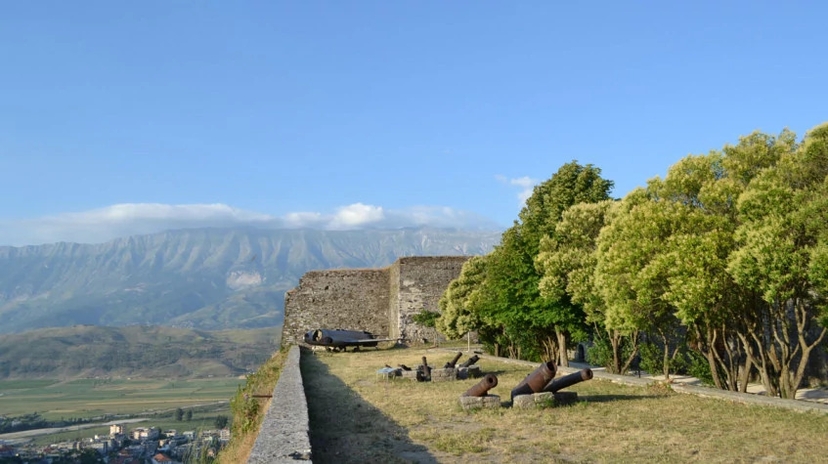 Daily Tour of Gjirokaster & Blue Eye 2