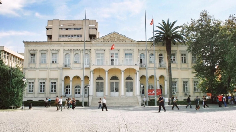 3 Days Izmir City Tour – Explore Ancient Smyrna, Kemeraltı Bazaar & Historical Asansör 3