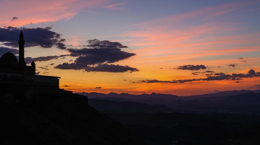8 Days Noah’s Ark Cultural Trekking Tour 3