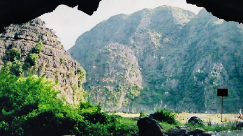 South & North Vietnam - 6 Days by Lvptravel 4