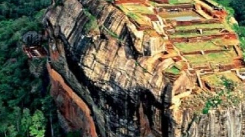 All Inclusive Sigiriya Village and Rock Fortress Private Tour 4