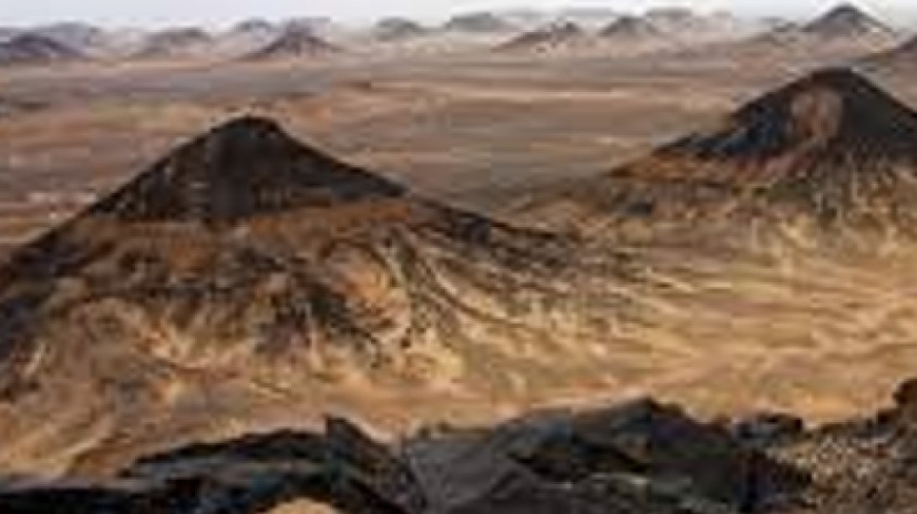 3 Days White Desert & Farafra & Bahariya Oasis Tour 2