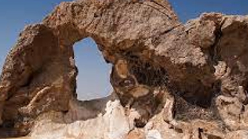3 Days White Desert & Farafra & Bahariya Oasis Tour 3