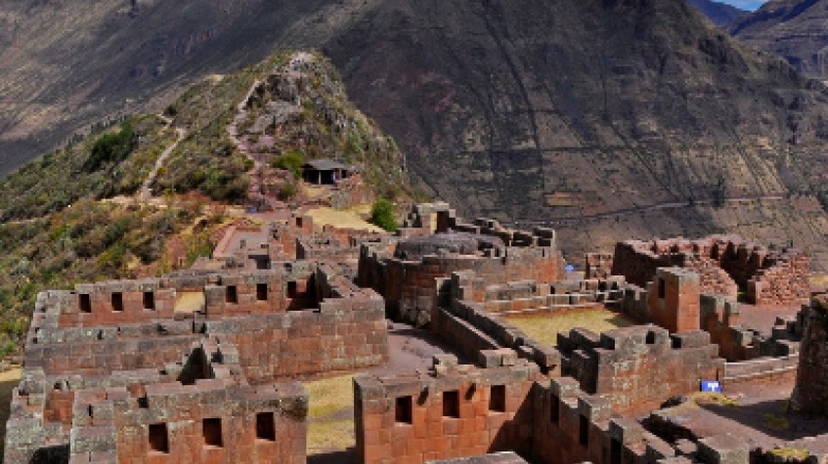 Cusco Magic 5 Days (City Tour Cusco, Sacred Valley, Machu Picchu, Rainbow Mountain) 4
