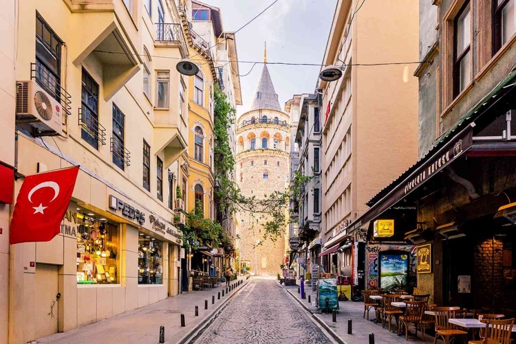 Jewish District-Bosphorus Cruise With Pierre Loti