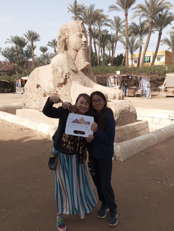 Private Guided Day Tour to Giza Pyramids, Sakkara & Memphis with Lunch 1