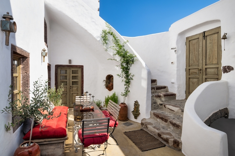 Historical & Cultural Santorini