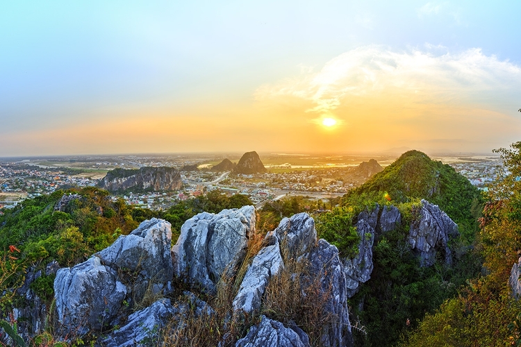 MARBLE MOUNTAIN – HOI AN TOUR FROM DANANG