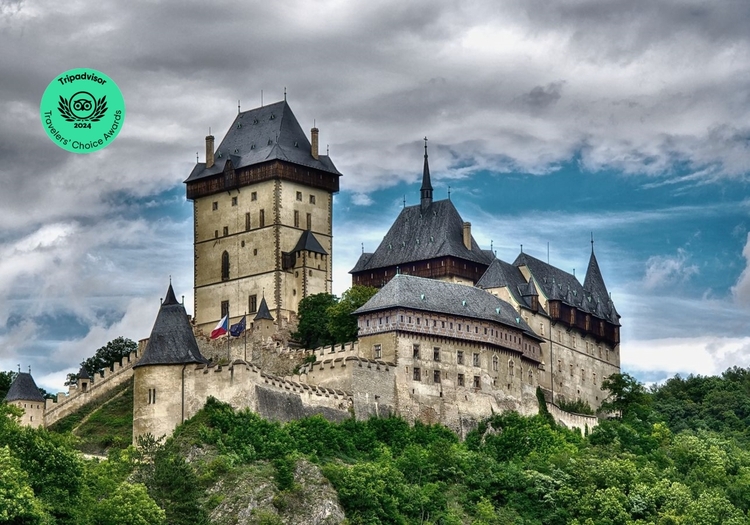 Karlstejn castle and Caves - Small group & All inclusive tour