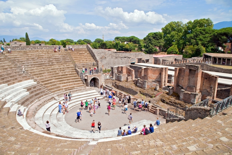 From Naples: Amalfi Coast & Pompeii Guided Tour without lunch – shared group