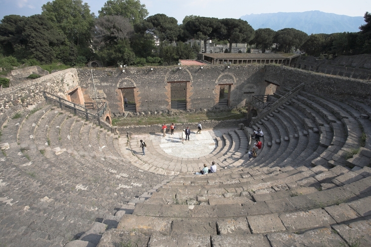 Full-Day Pompeii and Mt. Vesuvius Tour with Tickets and Lunch from Naples