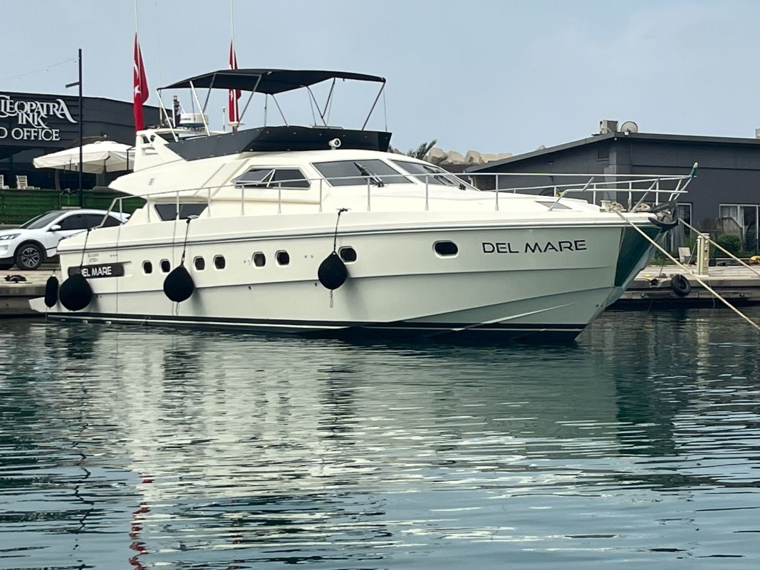 Private Lux Yacht Tour 1