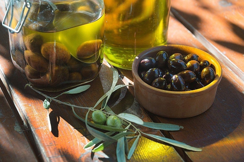 Olive Oil Tasting at the Mykonian Farm 3
