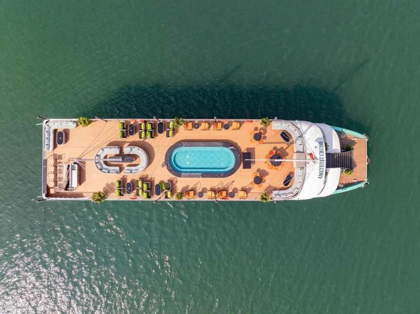 Amethyst Cruise – 7.5-Hour Halong Bay By Sanna Tour 2