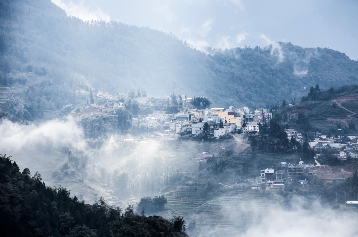 ITA Travel - Vietnam 10D/9N :  MILD ADVENTURE NORTH  -  OVERNIGHT TRAIN & TREKKING AT SAPA   1