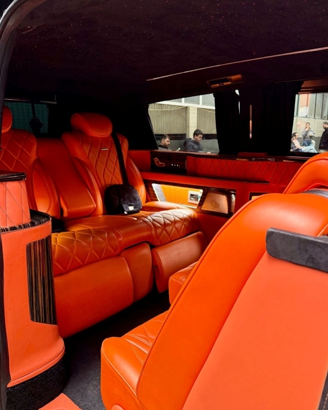 Private Airport transfer in Istanbul with VIP Van 3