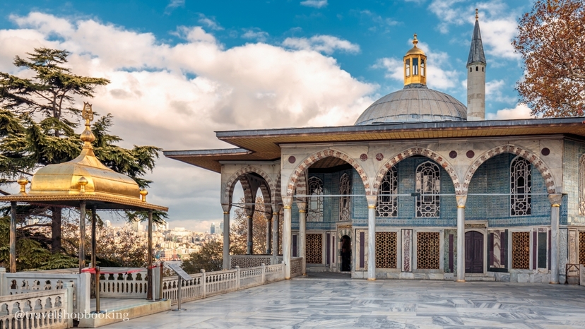 Daily Topkapi Palace Museum Walking Tour in Istanbul – Explore Ottoman History & Culture 4