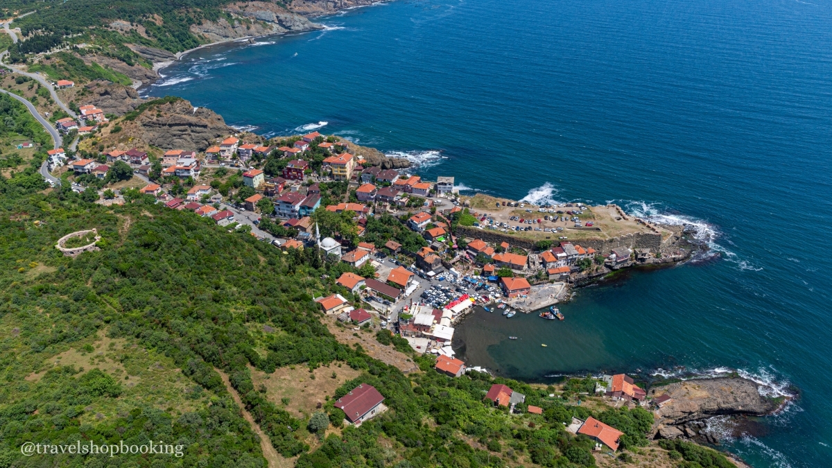 European Side Coast Tour of Garipce Village, Rumeli Fortress and Balat 1