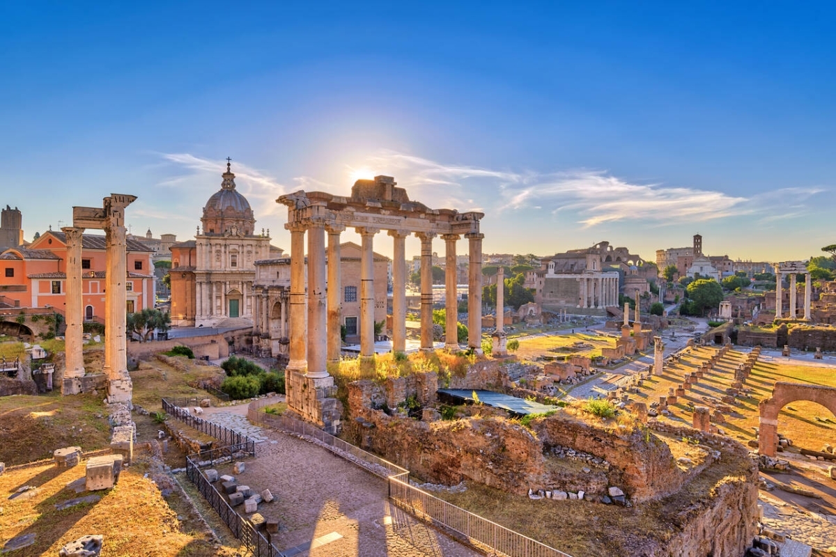 Explore Ancient Rome from Civitavecchia: Roman Forum and Rome Hop-On Hop-Off 1