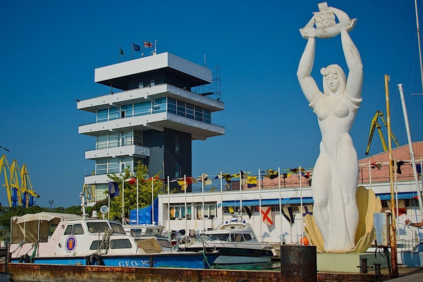 Poti Walking Tour – Lighthouse, Sea Port & Historic City Landmarks 3