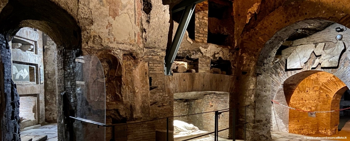 Guided tour of the Catacombs of Rome and Bones chapel entrance ticket 1