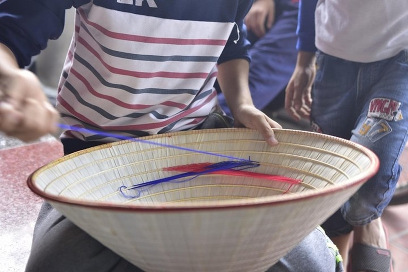 Tour to Chuong Hats Village with ancient feudal Hanoi countryside 3