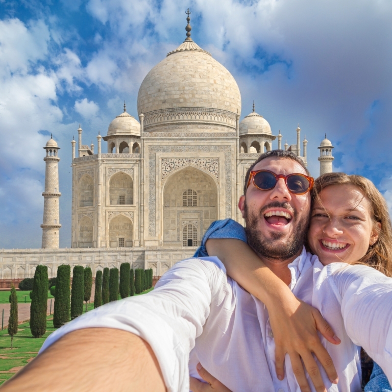 Book 2 Days Taj Mahal Tour: Delhi & Agra Sightseeing from Mumbai 1