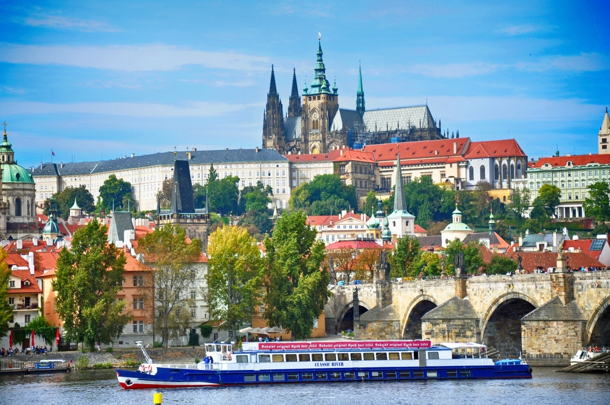Prague: Panoramic Vltava River Cruise 1