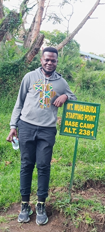 Primate Encounters & Highland Adventures – 9 Days Safari & Nile Thrill 1