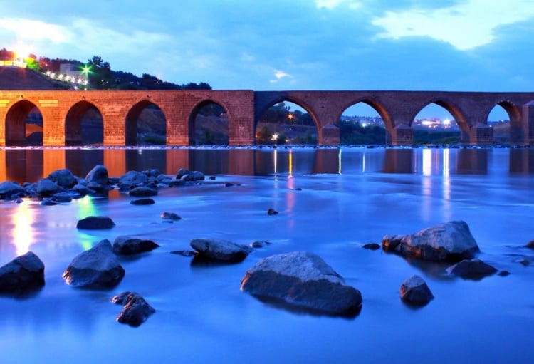 6 Days Diyarbakir City & Zerzevan Castle Tour