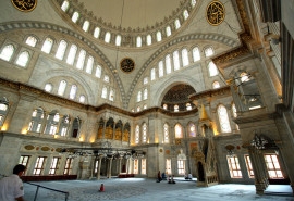 Nuruosmaniye Mosque