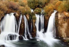 Muradiye Waterfall