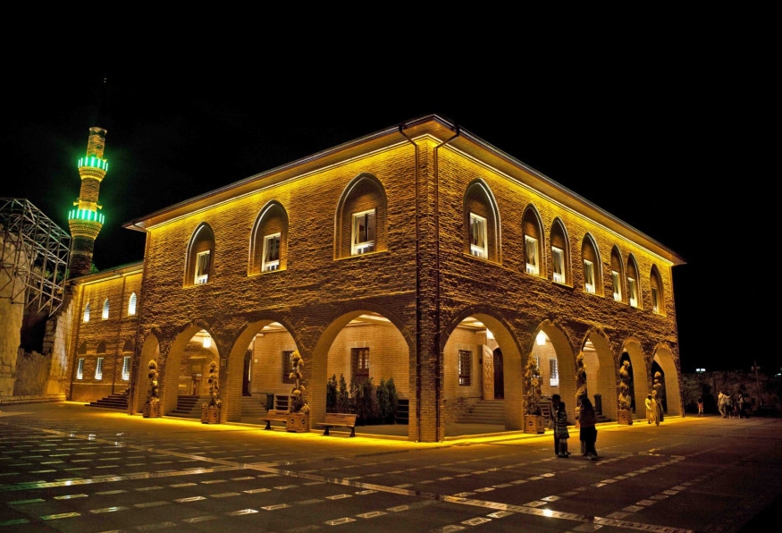Main Image