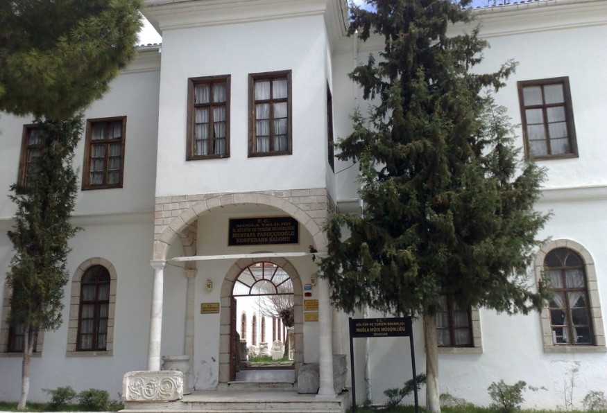 Main Image