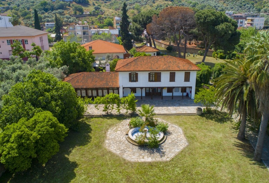 Main Image