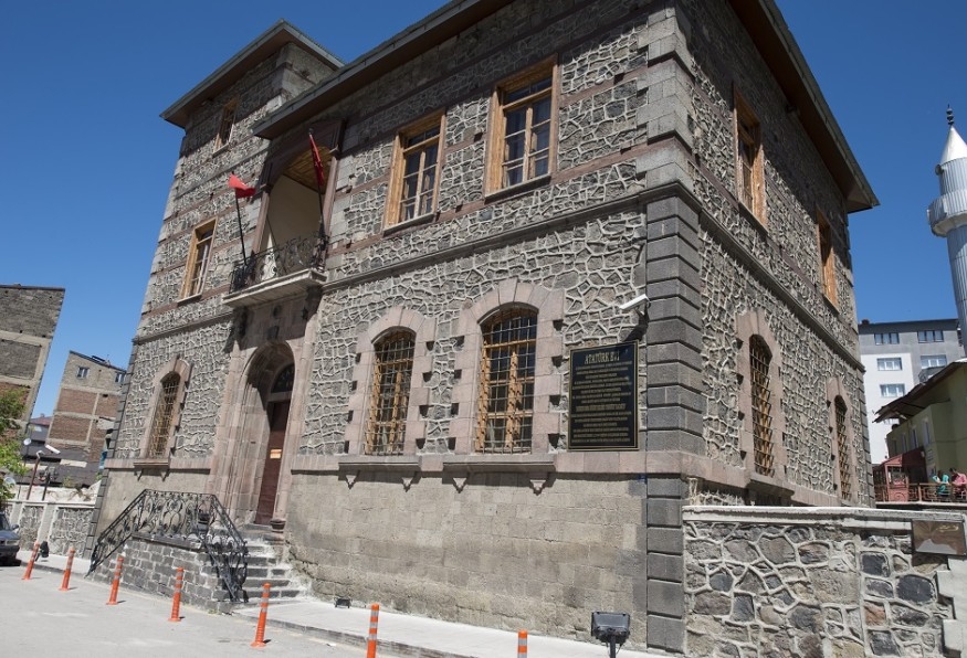 Main Image