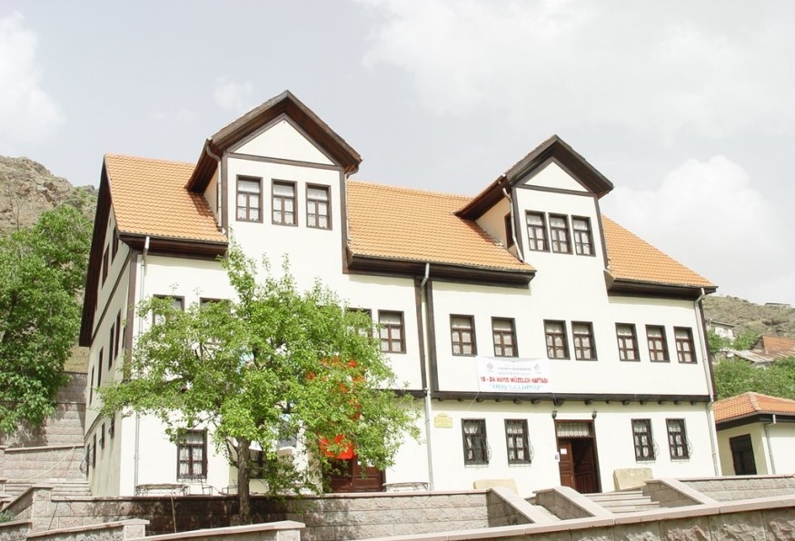 Main Image