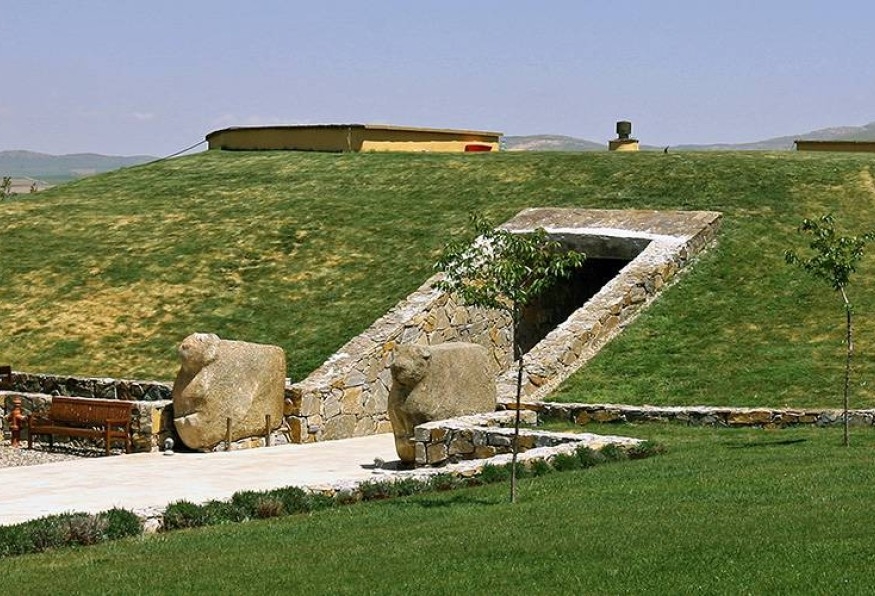 Main Image
