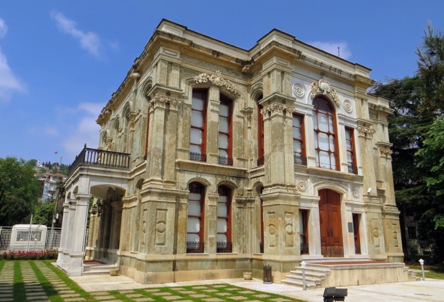 Main Image