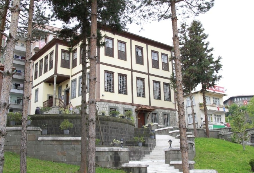 Main Image