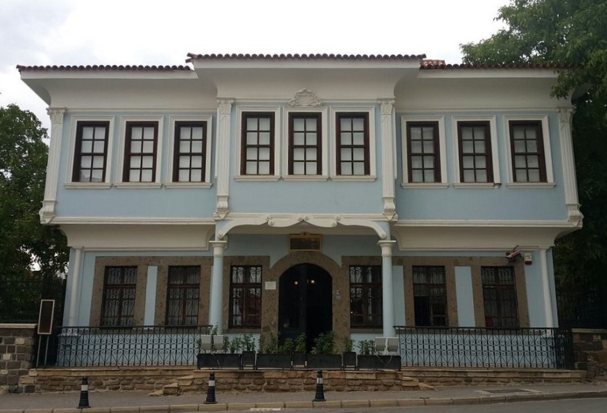 Main Image