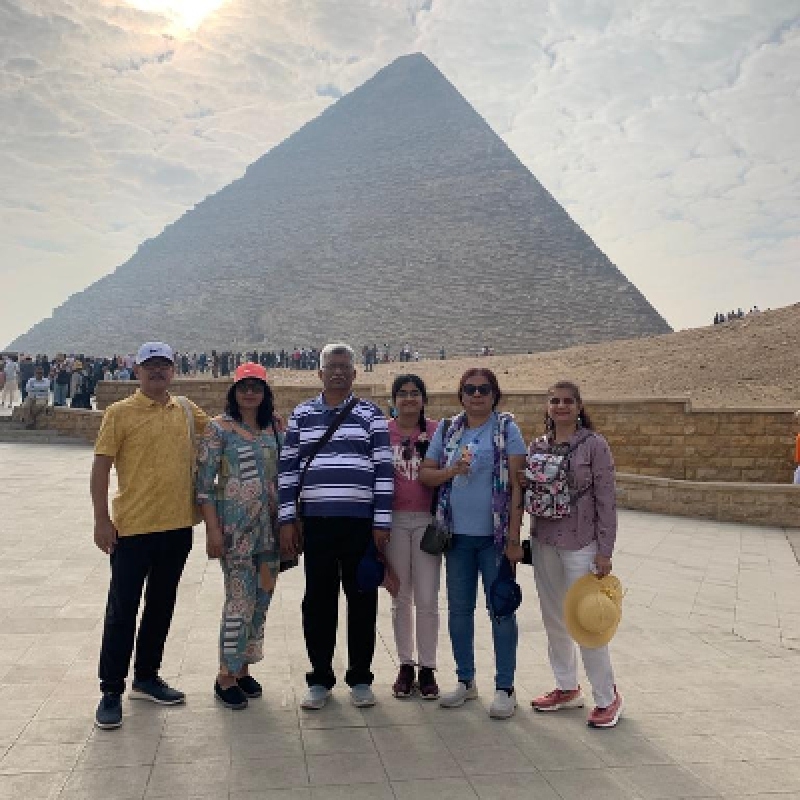 Private Tour : Pyramids of Giza, Sphinx, Valley Temple and the Egyptian Museum 1